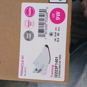 Ryka Woman's Cross Training Sneaker